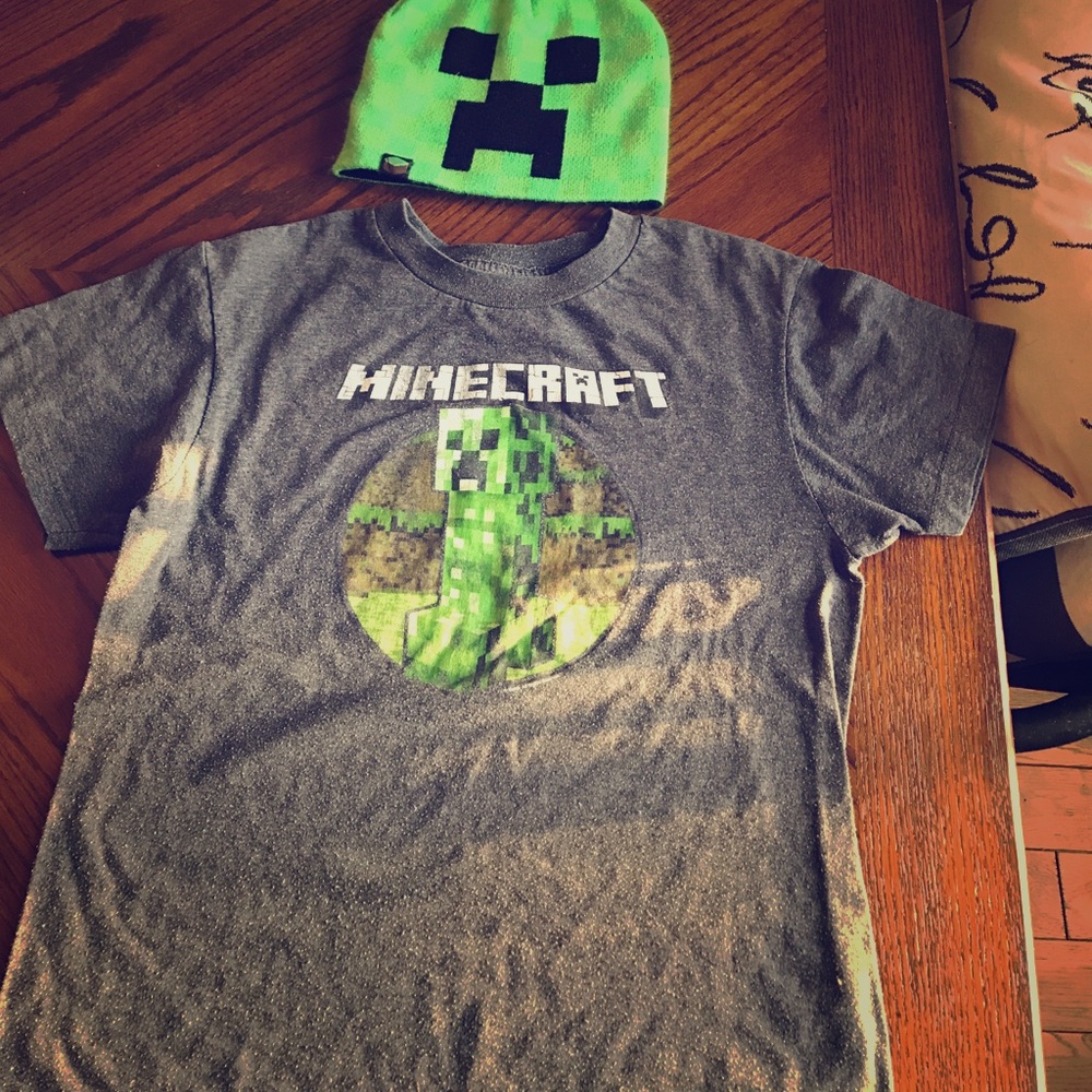 Minecraft ❤️ Hat and shirt, size Youth Large